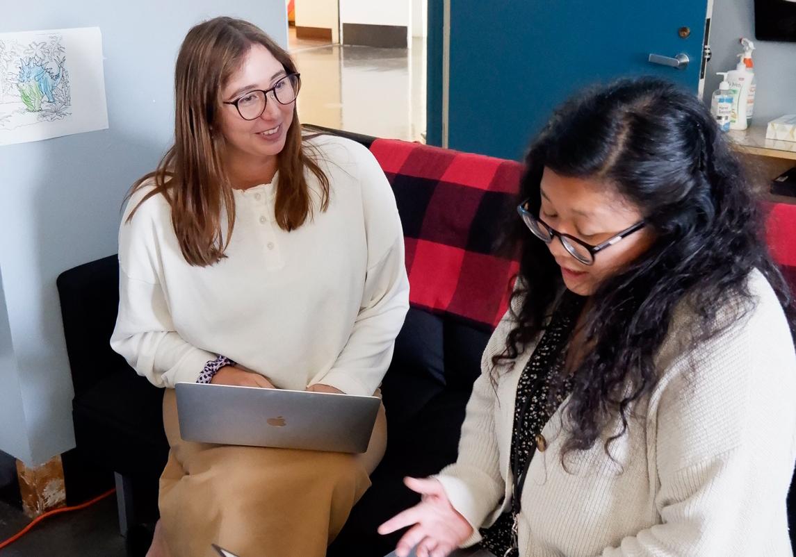 two women talking in the counseling room